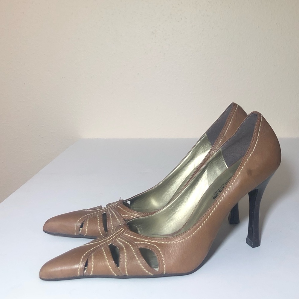 J Pineda Espana Brasil Heels Brown Size 6